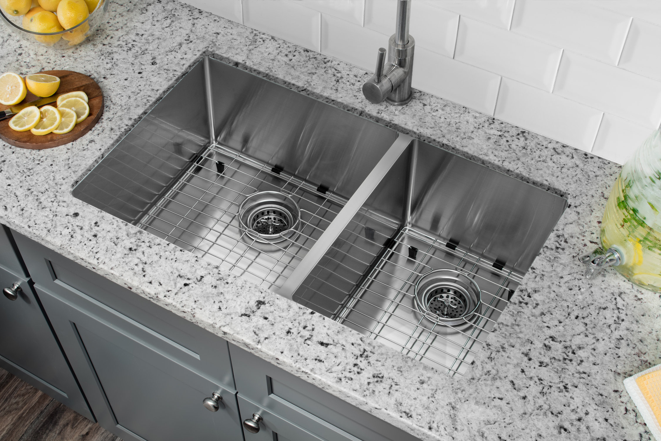 kitchen undermount sinks double basin        
        <figure class=