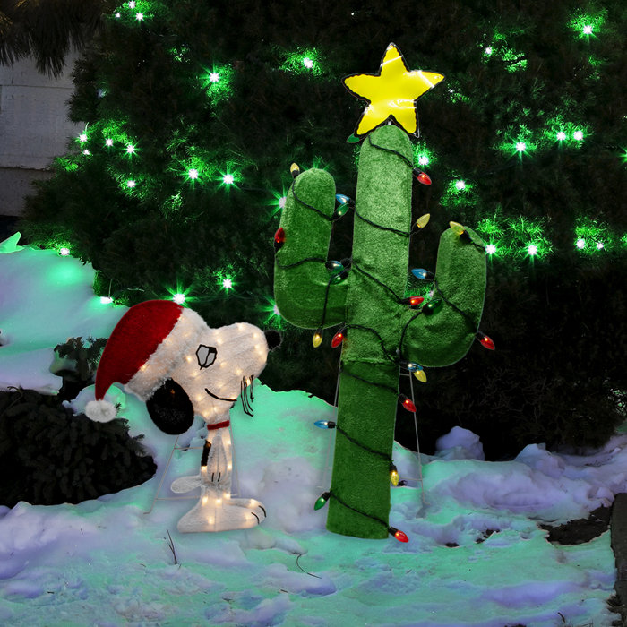 Productworks Peanuts Adventures Snoopy With A Christmas Cactus