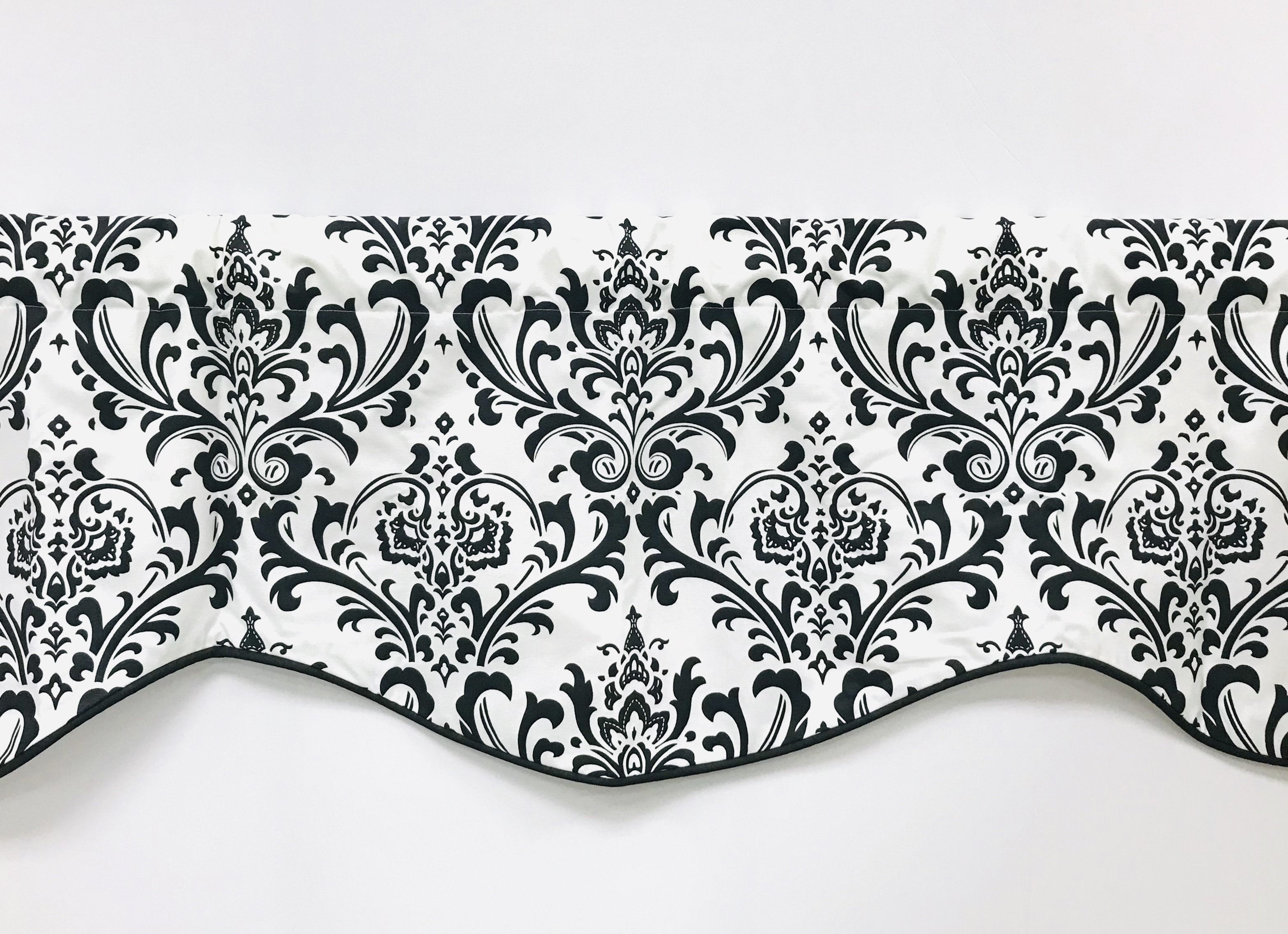 Winston Porter Sussex Striped Cotton Scalloped 50'' Window Valance in