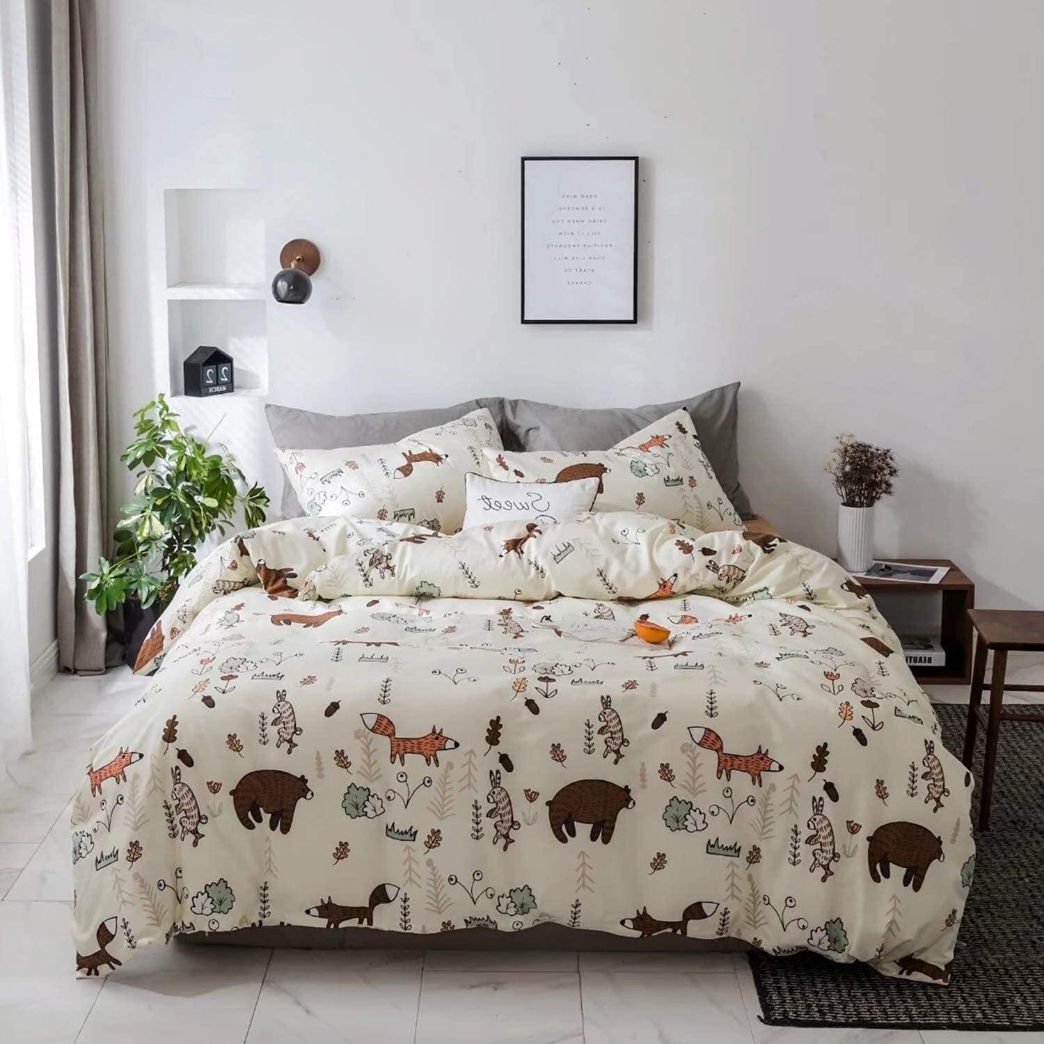 CLOTHKNOW Yellow Bear Duvet Cover Sets Queen Cotton Boys Bedding Set Full Fox Woodland Rabbit Theme Pattern Cartoon Animal Bedding Duvet Cover 3Pcs Bedding Set with Zipper Closure for Child Bed 