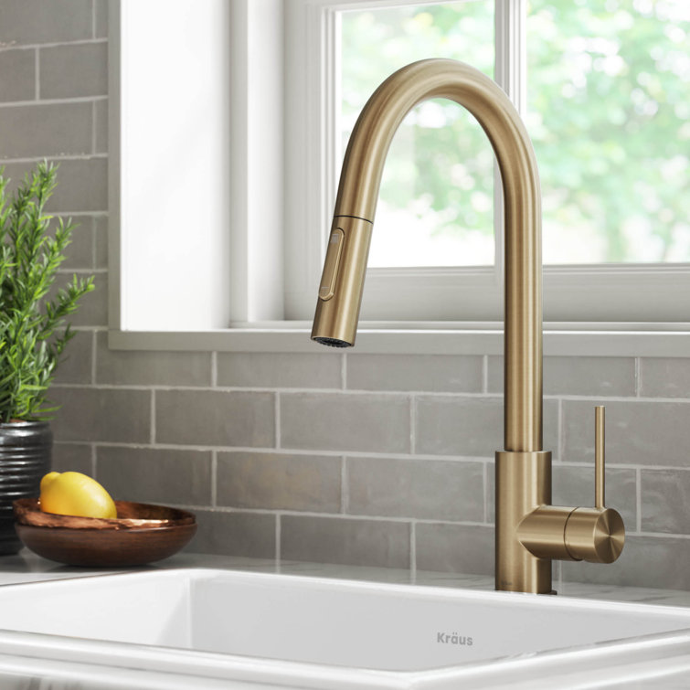 Oletto Pull Down Single Handle Kitchen Faucet with Accessories