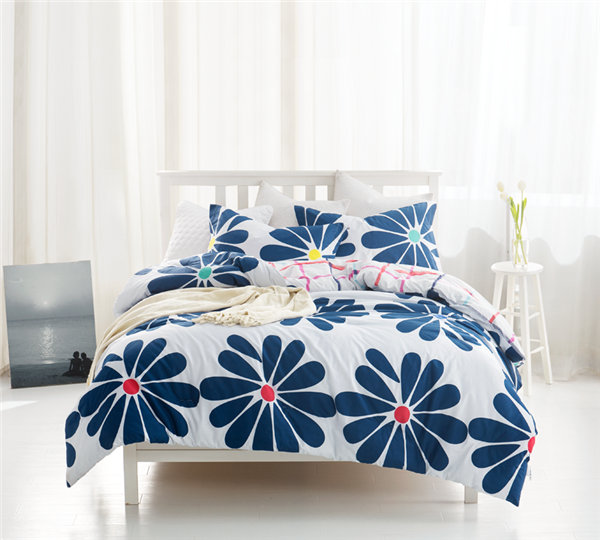 Ivy Bronx Bartow Daisy Single Reversible Comforter Reviews Wayfair