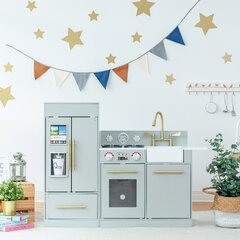 play kitchen for 5 year old