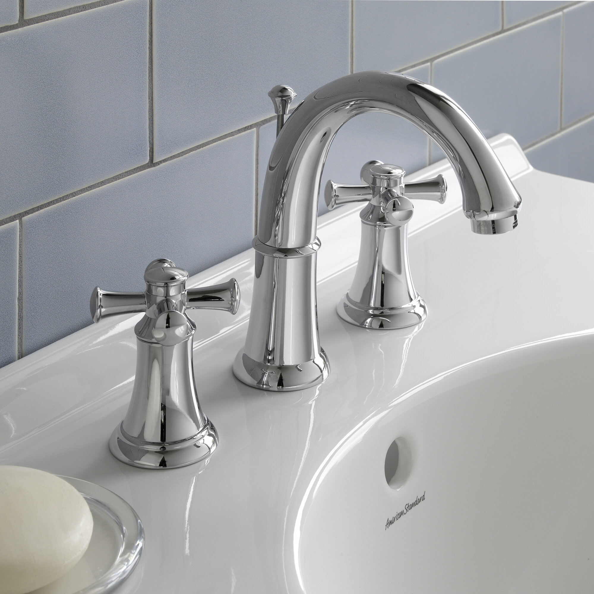 American Standard Portsmouth Widespread Bathroom Faucet With Drain