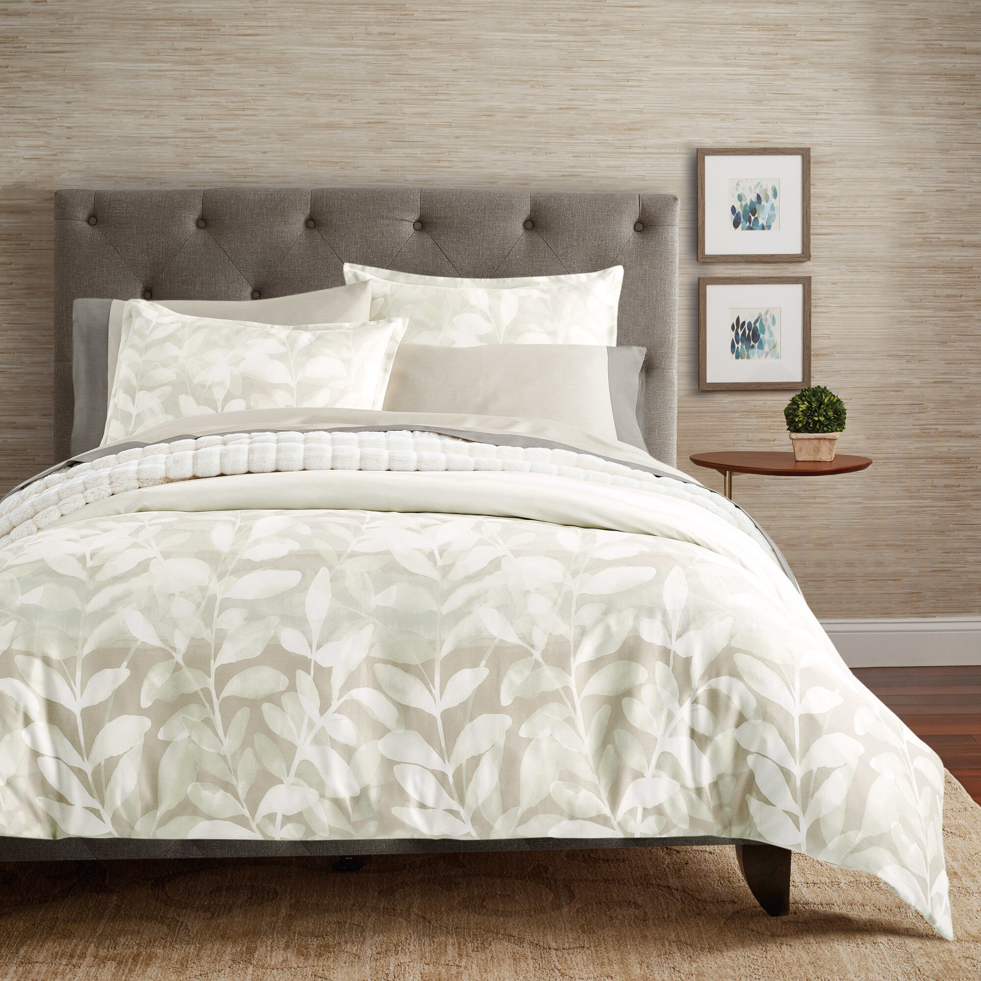 Scott Living Cascading Leaves Ivory Standard Cotton 200 TC Reversible 3 ...