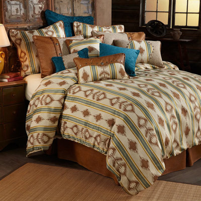 Lensing 4 Piece Comforter Set Loon Peak
