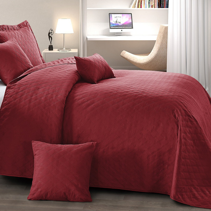 Rosalind Wheeler Wrentham Quilt Set With 2 Pillow Shams Reviews