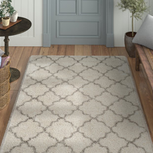 Bargain Samira Shag Ivory/Gray Area Rug by Laurel Foundry Modern Farmhouse Bargain Samira Shag Ivory/Gray Area Rug by Laurel Foundry Modern Farmhouse