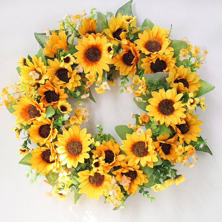 15" Polyester Wreath