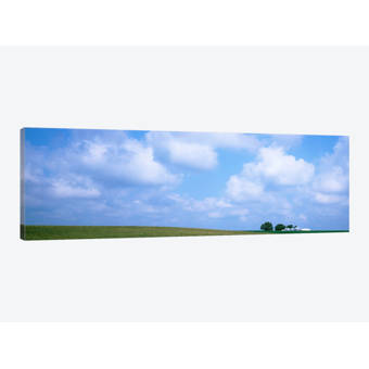 East Urban Home Countryside Landscape Marshall County Iowa Usa