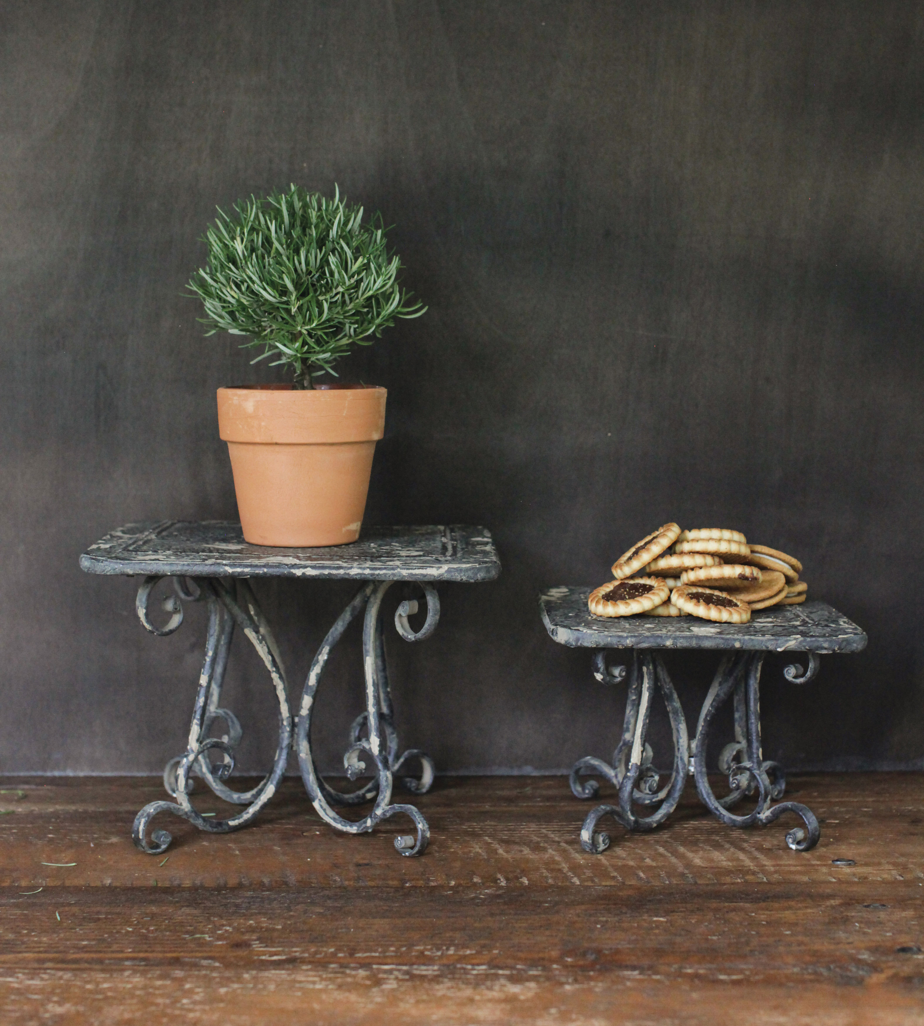 Ophelia Co Knopp Decorative 2 Piece Plant Stand Set Reviews Wayfair