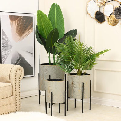 Handmade Metal Pot Planter with Black Stand