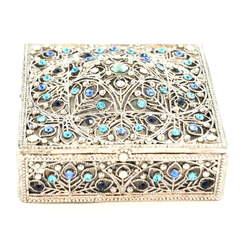 house jewelry box