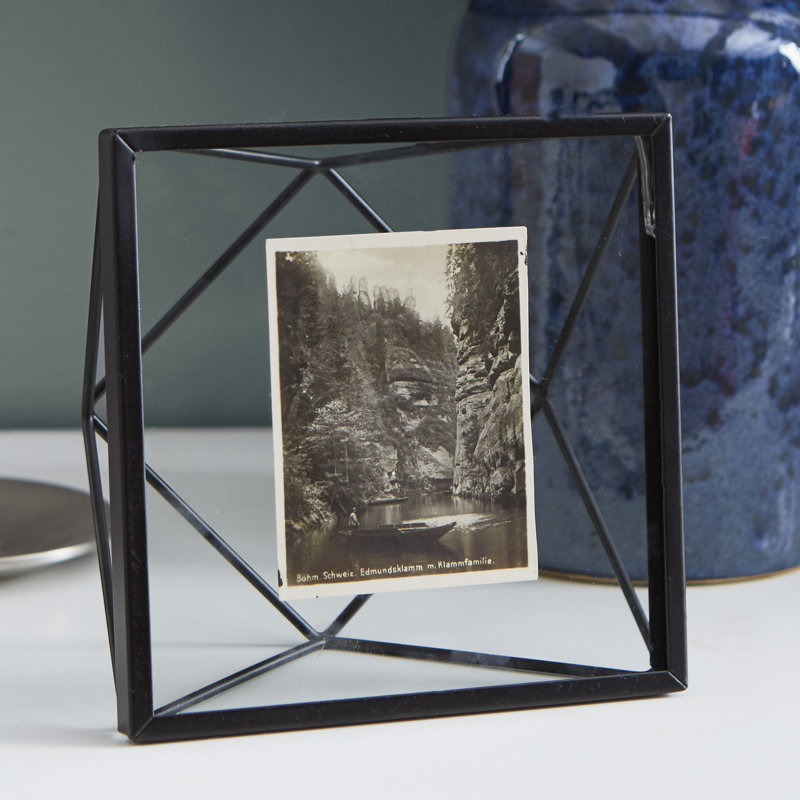 Black wire picture frames, sweet ass granny pics