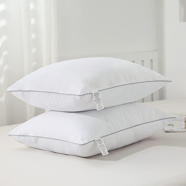 difference between standard and king pillow