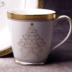 Crestwood Gold 12 oz. Holiday Accent Mug (Set of 4)