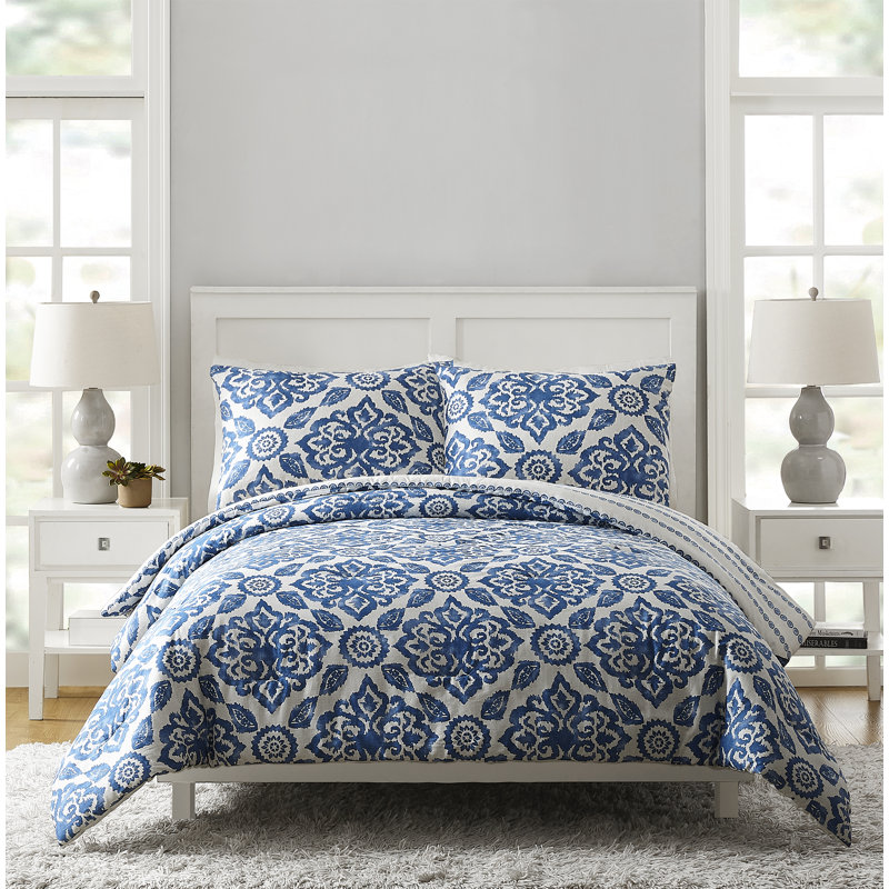 Stitched Medallions Reversible Comforter Set