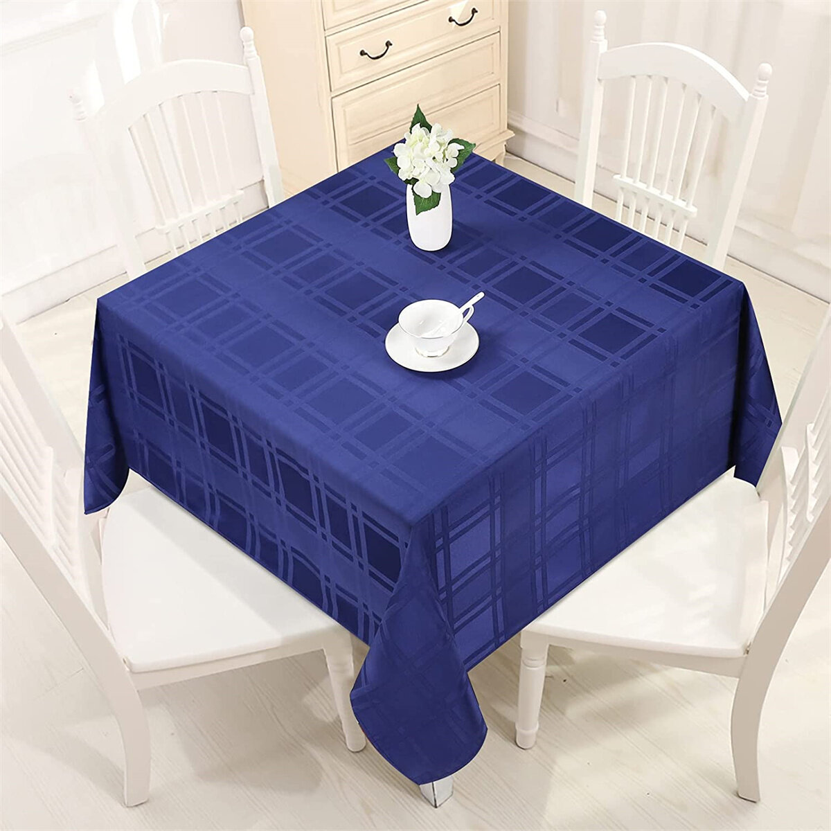 Modern Plaid Jacquard Rectangle Table Cloth Waterproof and Spill Resistance Heav 