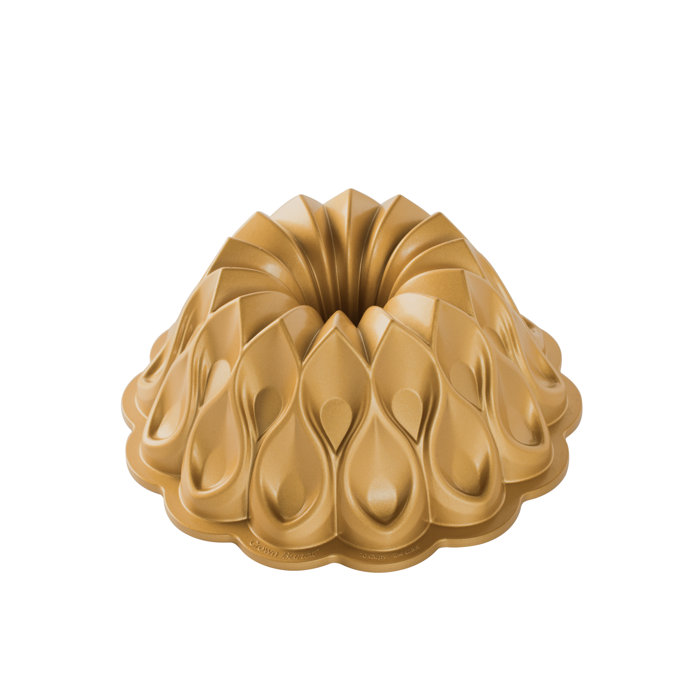 Nordic Ware Non Stick Novelty Crown Bundt Cake Pan Reviews
