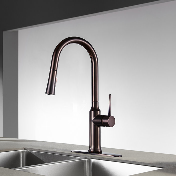 Kingston Brass New York Pull Down Single Handle Kitchen Faucet