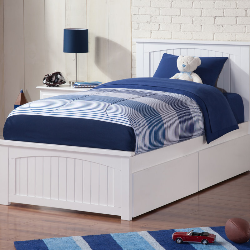 Kindig Solid Wood Coastal Cottage Storage Platform Bed Color: White, Size: Full