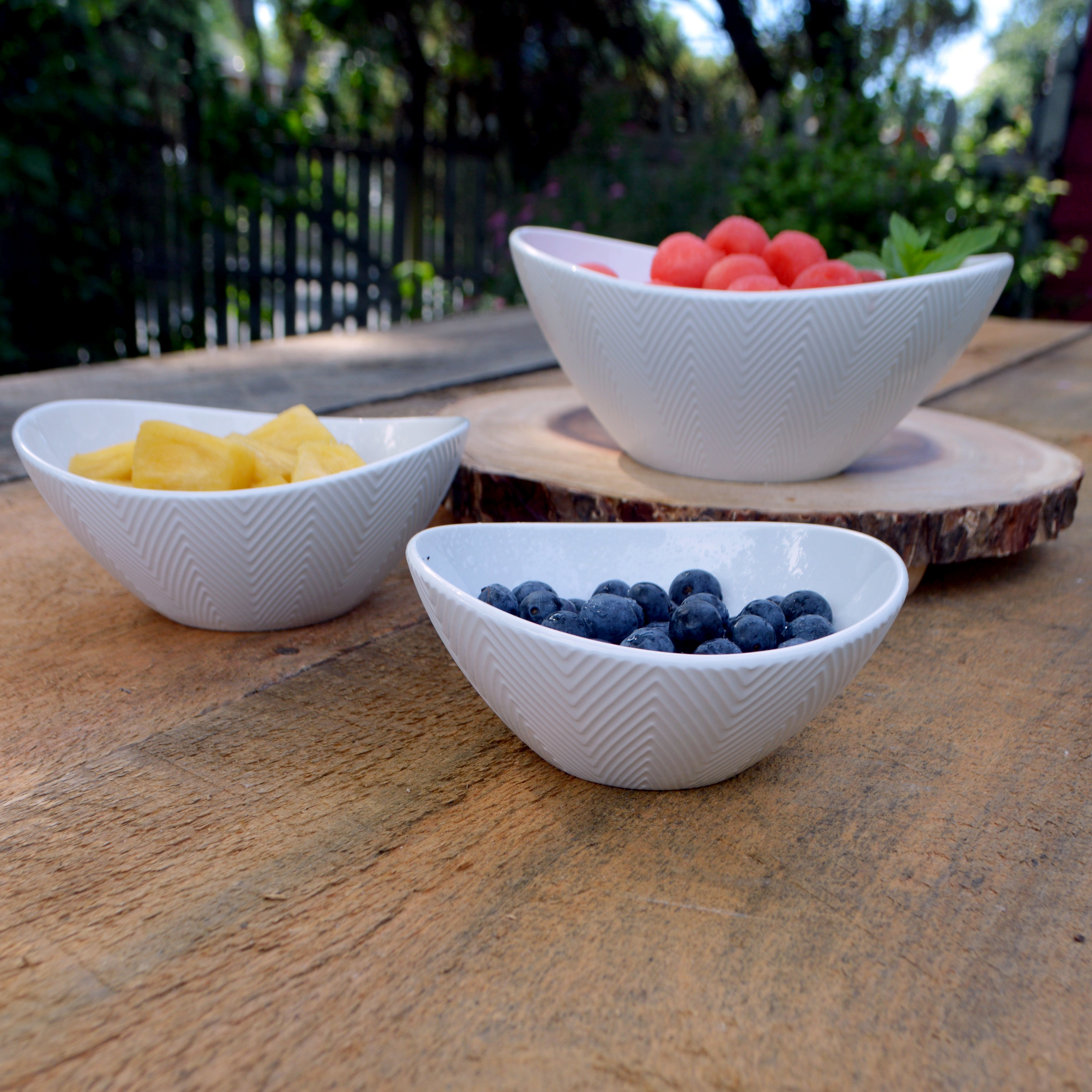 white serving bowl set