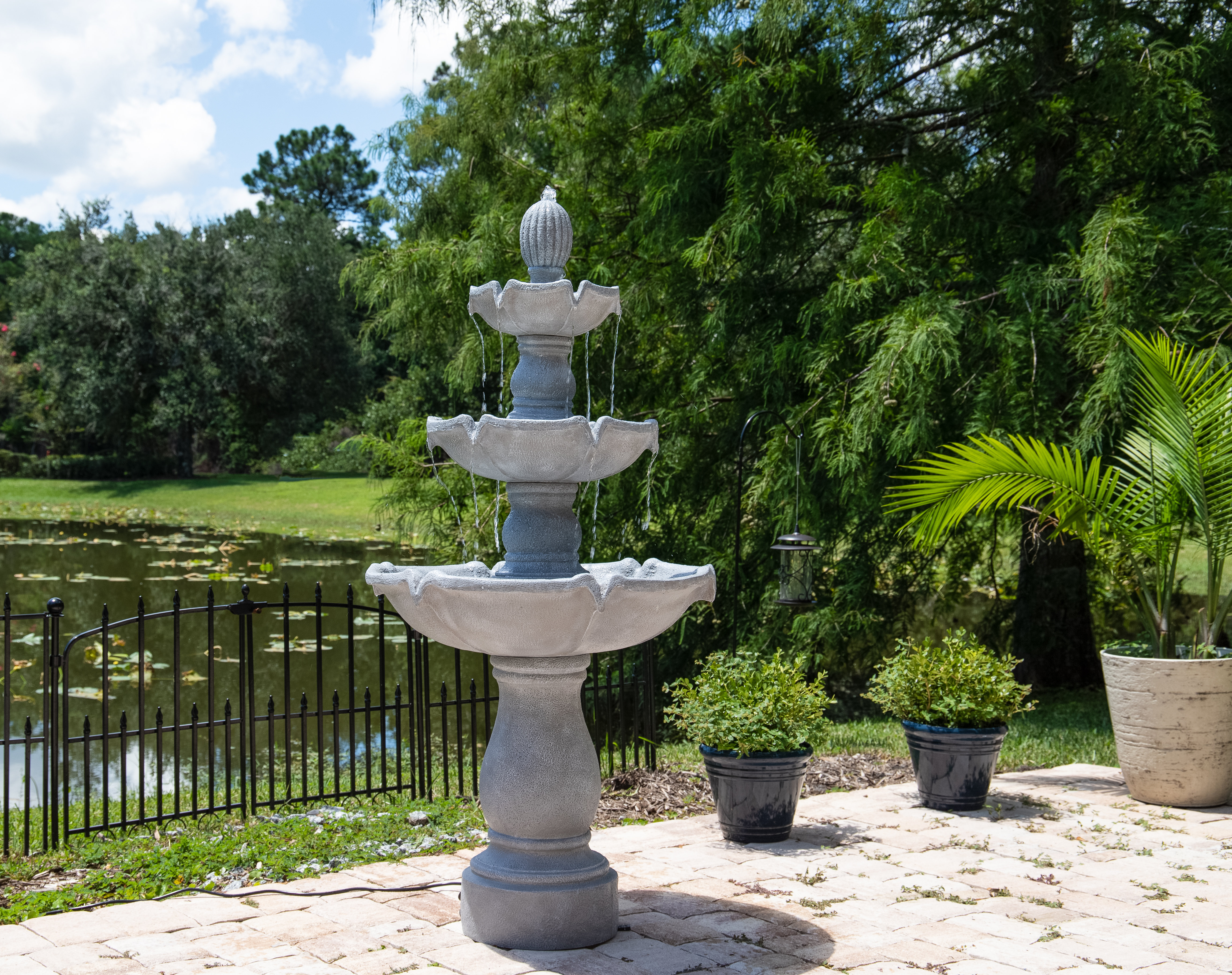 Darcey Resin Outdoor Floor Fountain With Light