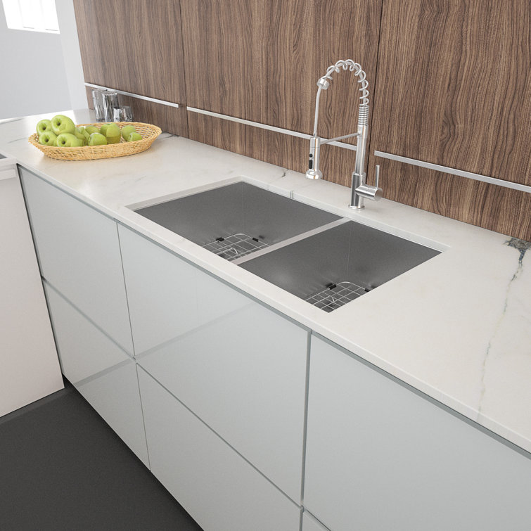 33 Inch Undermount Sink Deep Double Bowl 60/40 18 Gauge Stainless Steel  Kitchen Sink