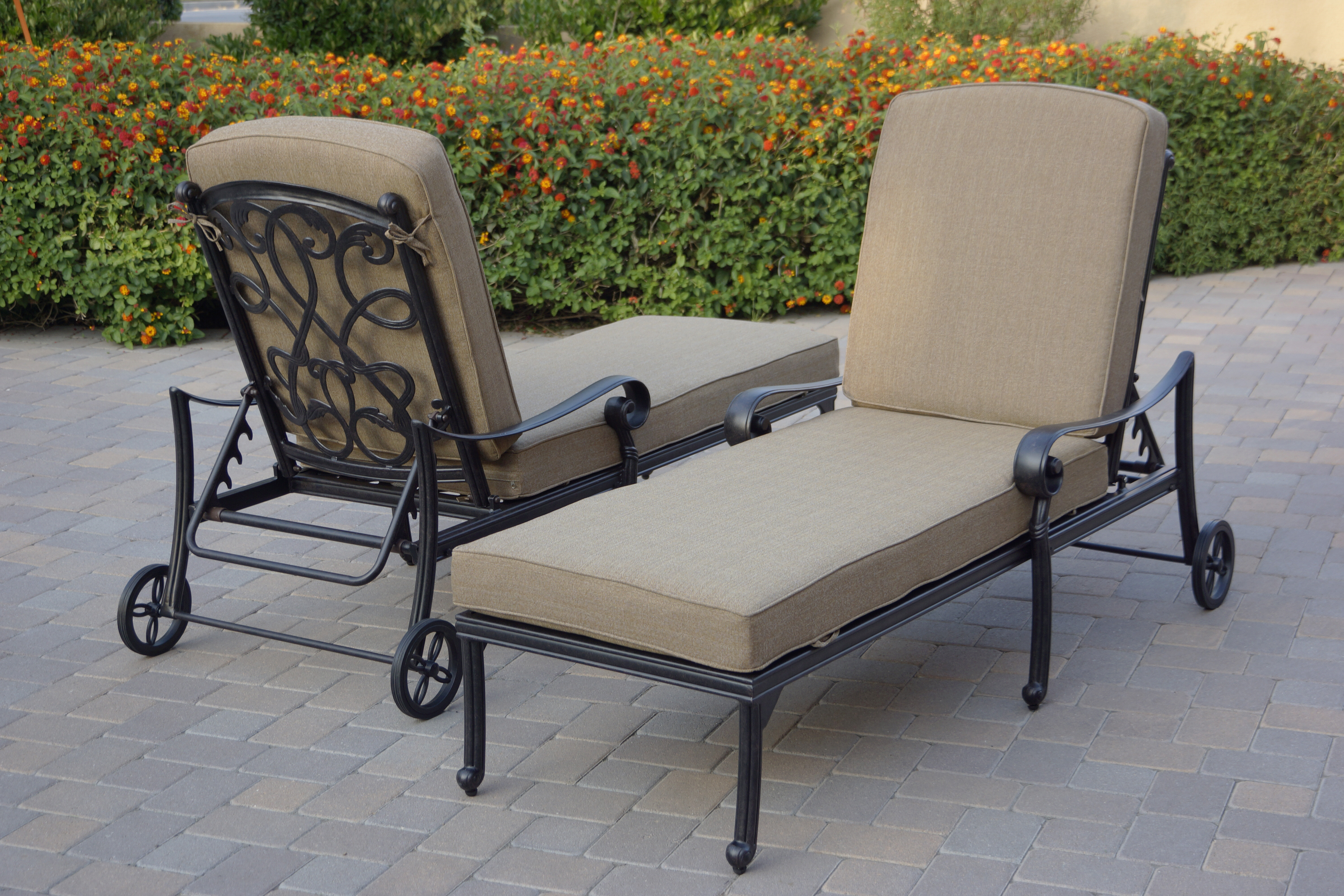 windley reclining chaise lounge with cushion