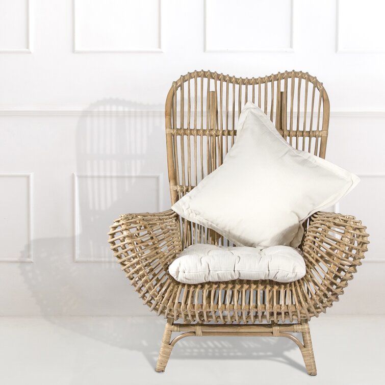 round wicker chair indoor