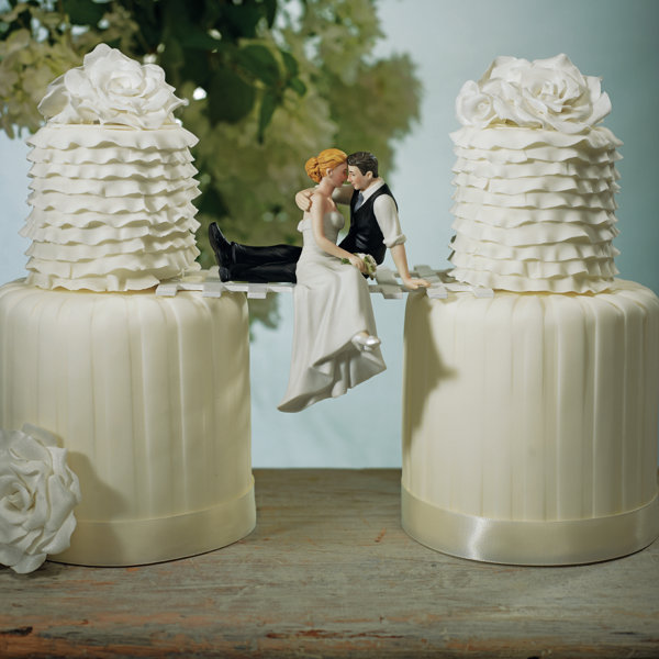 Stylish Embrace Romantic Wedding Cake Topper White Weddingstar 