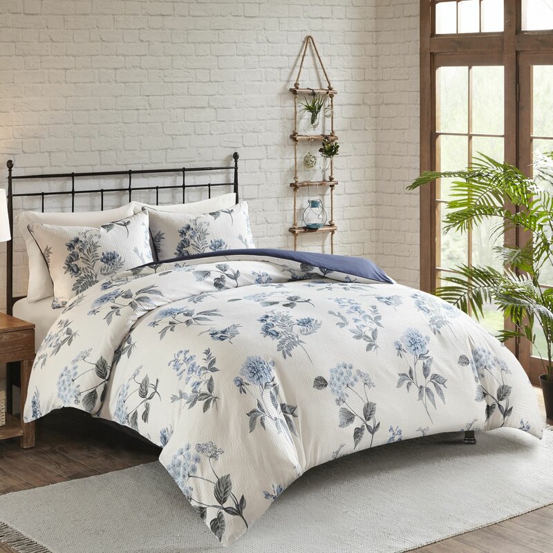 Rosalind Wheeler Alena Printed Seersucker Duvet Cover Set