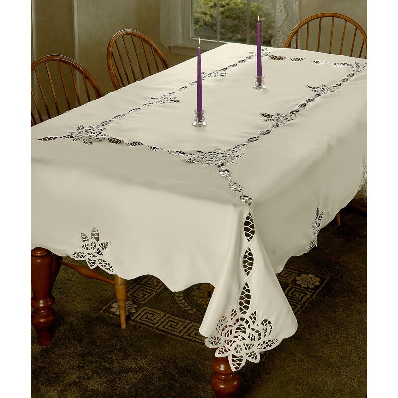 Charlton Home® Ridgehaven Lace Tablecloth & Reviews | Wayfair