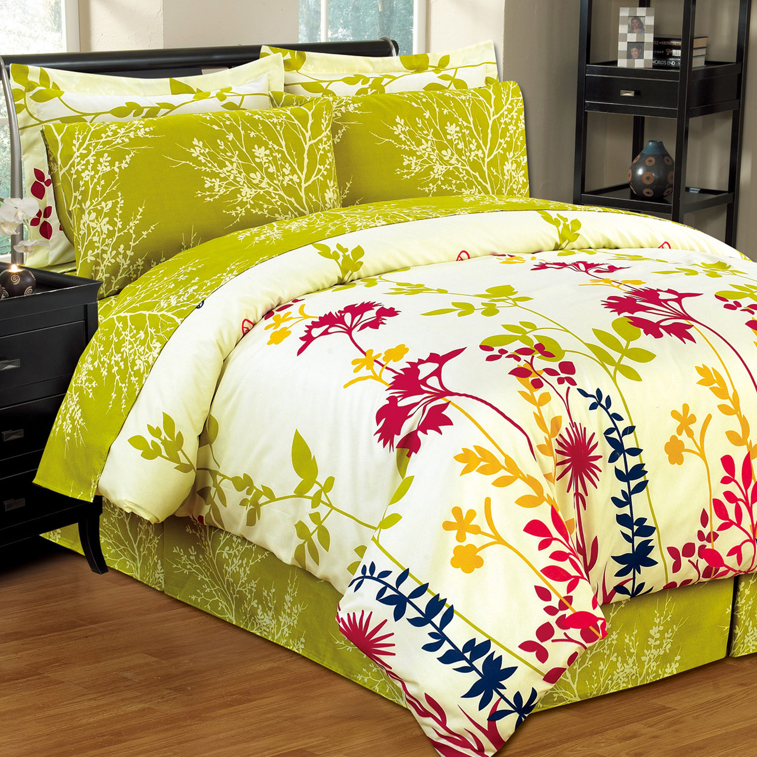 Daniella Floral Yellow Reversible Comforter Set In Premium Quality