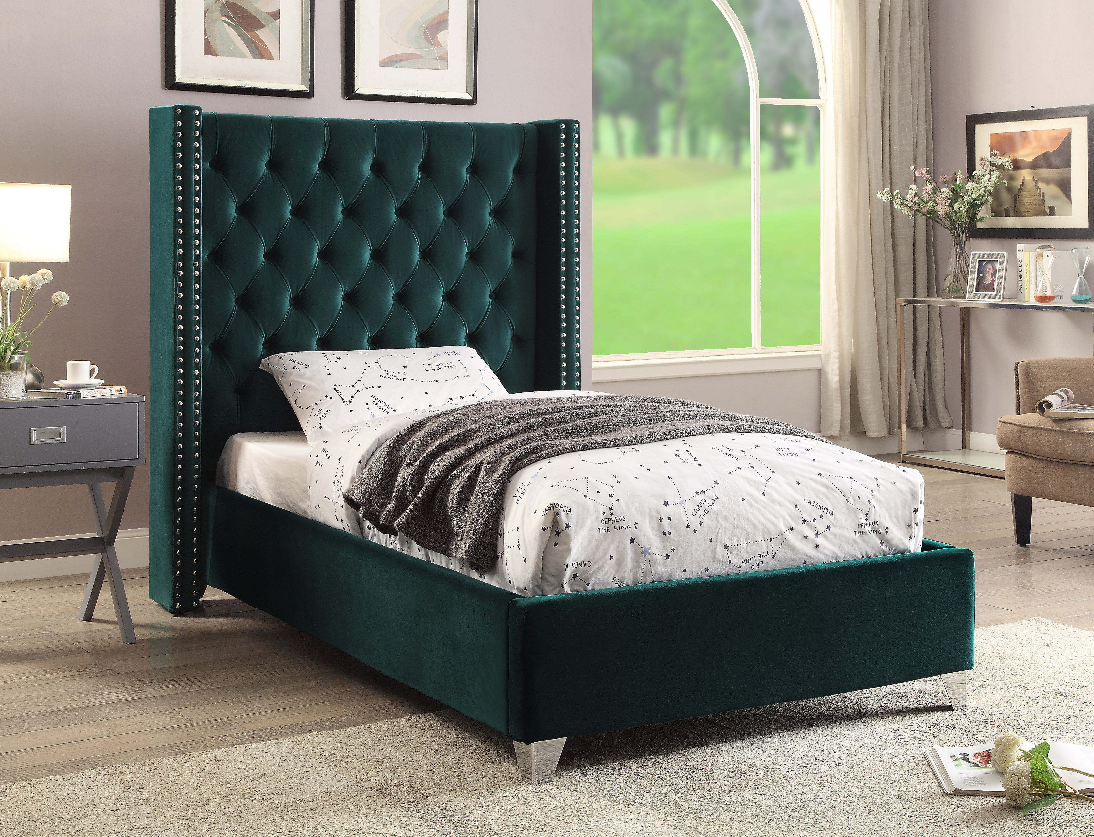 Кровати темного цвета. Кровать Baldwin Lounge Corner Upholstered Bed 220. Кровать Alden Tufted Wing. Кровати Аскона в изумрудном цвете. Кровать Velvet Emerald.