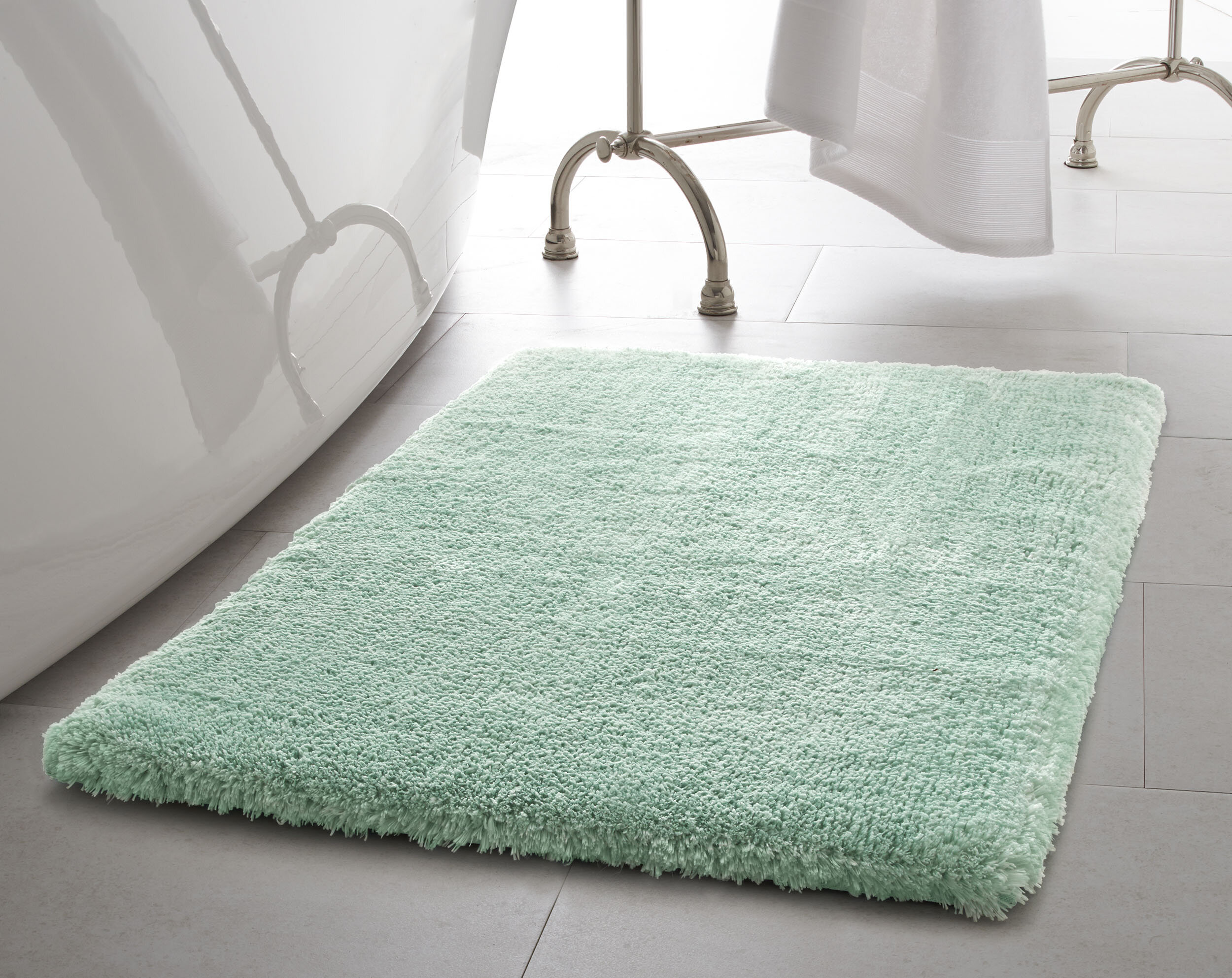 plush bath mat