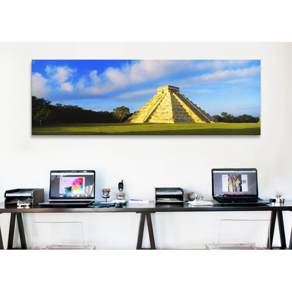 'Kukulkan Pyramid, Chichen Itza, Mexico' Print on Canvas