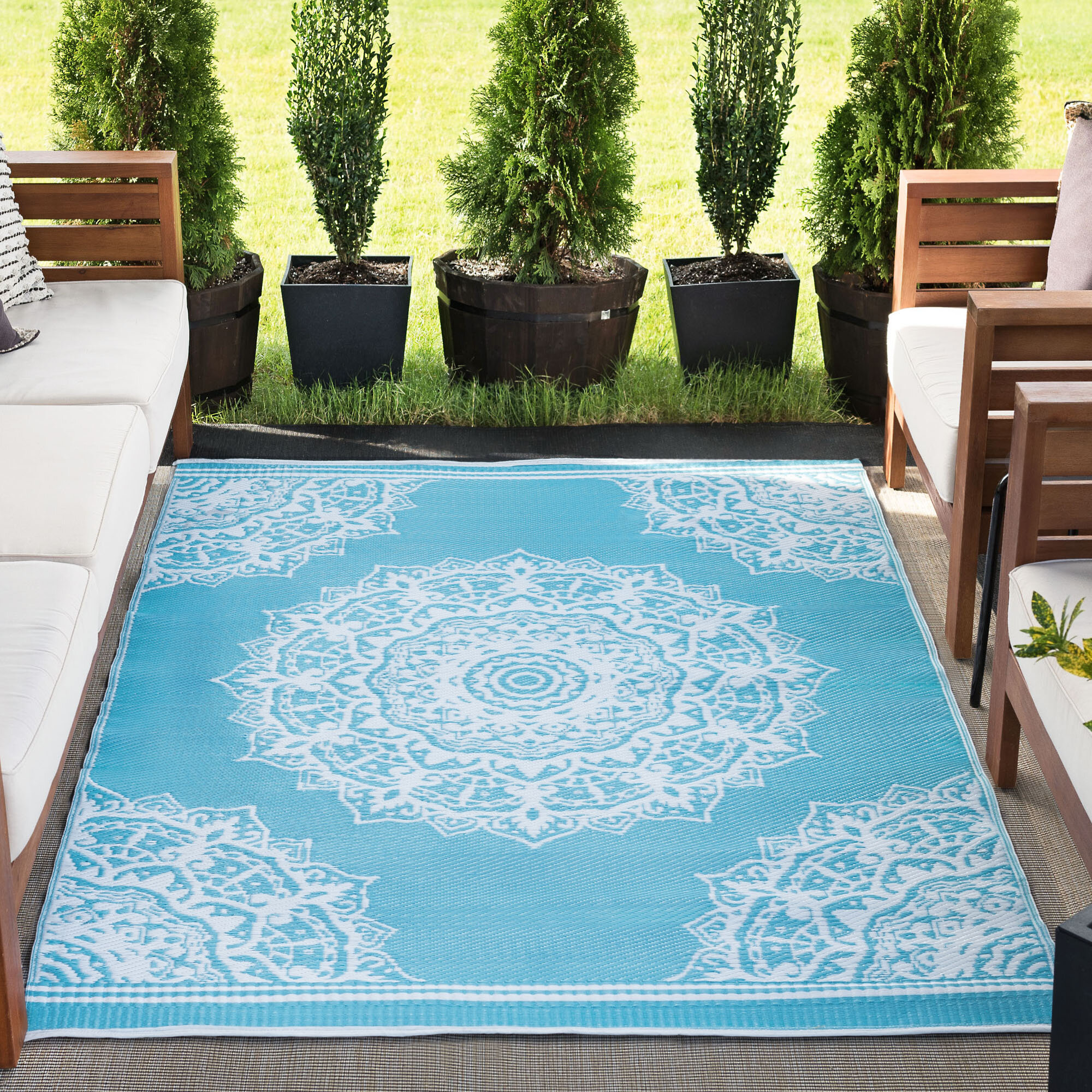 Charlton Home® Adil Power Loom Plastic Aqua/White Indoor/Outdoor Rug ...