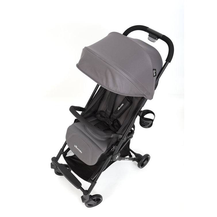 lightweight stroller with large storage basket