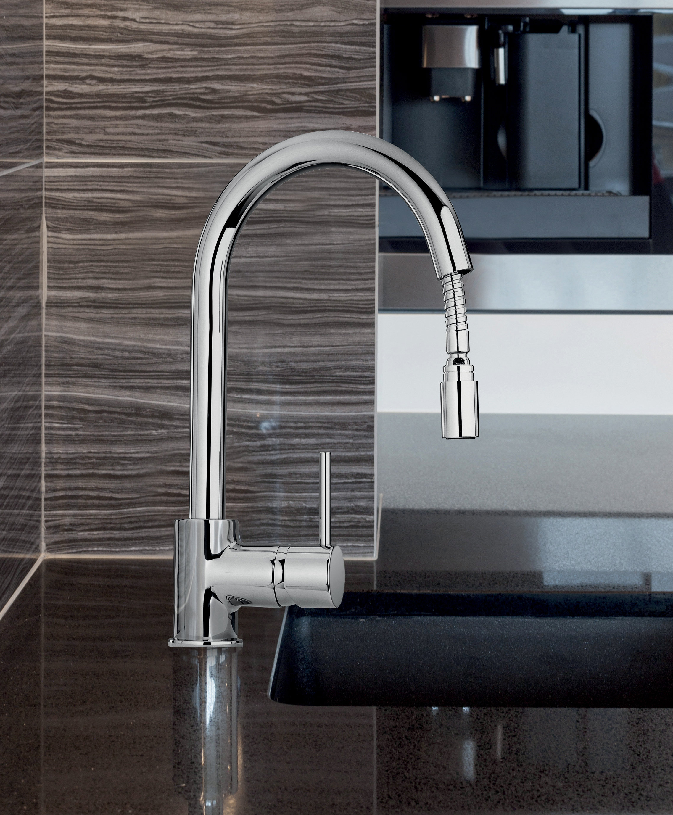 Latoscana Pull Down Single Handle Kitchen Faucet With Side Spray