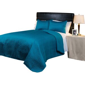 Arignote Reversible Quilt Set