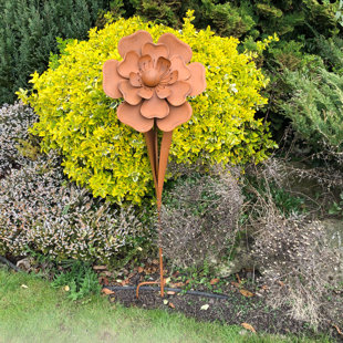 Metal Flowers For Garden Wayfair Co Uk Aayle Rusty Metal Flower