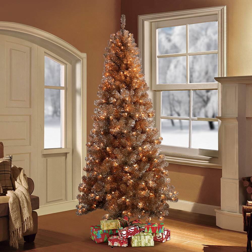 pre decorated christmas tree