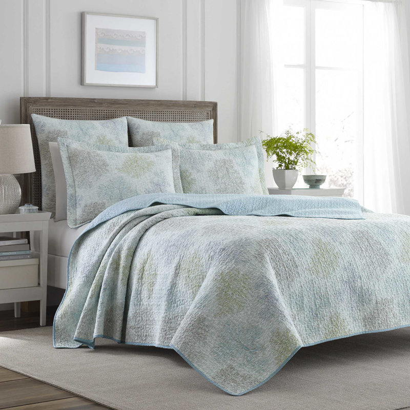 Featured image of post Laura Ashley Sofa Bed Covers It s why we offer such a delightfully diverse collection of printed woven and embroidered comforter sets duvet covers decorative pillows and quilts brimming in colour and design