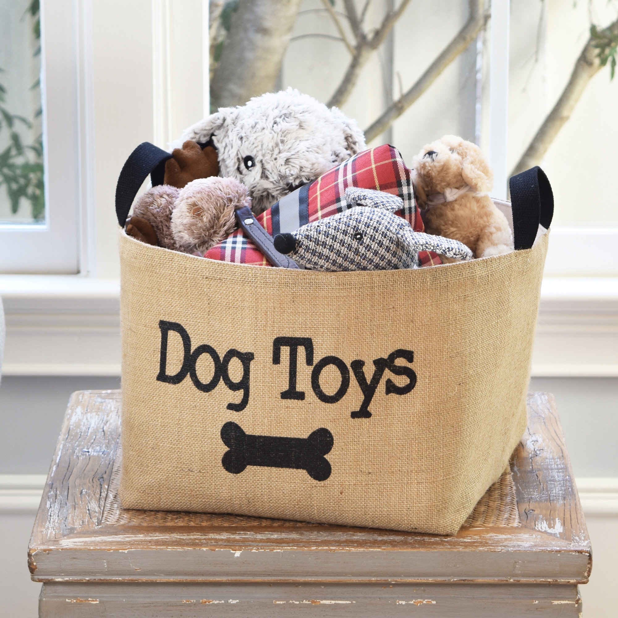 basket to keep toys