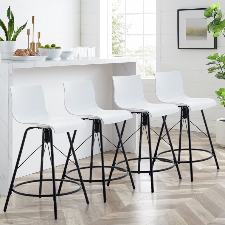 4 swivel bar stools