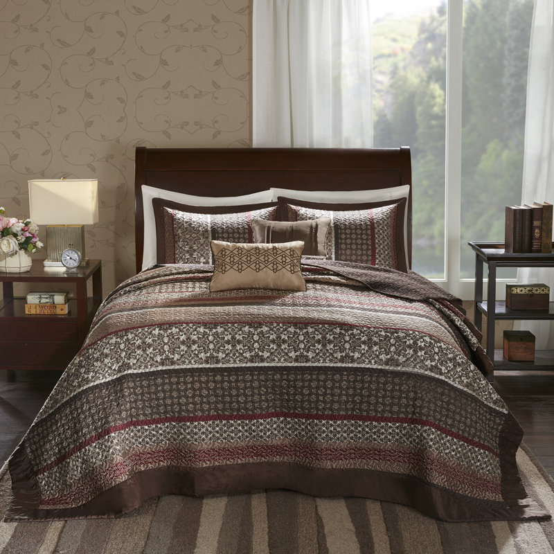 Red Barrel Studio Oversized Lakemore 5 Piece Reversible Coverlet