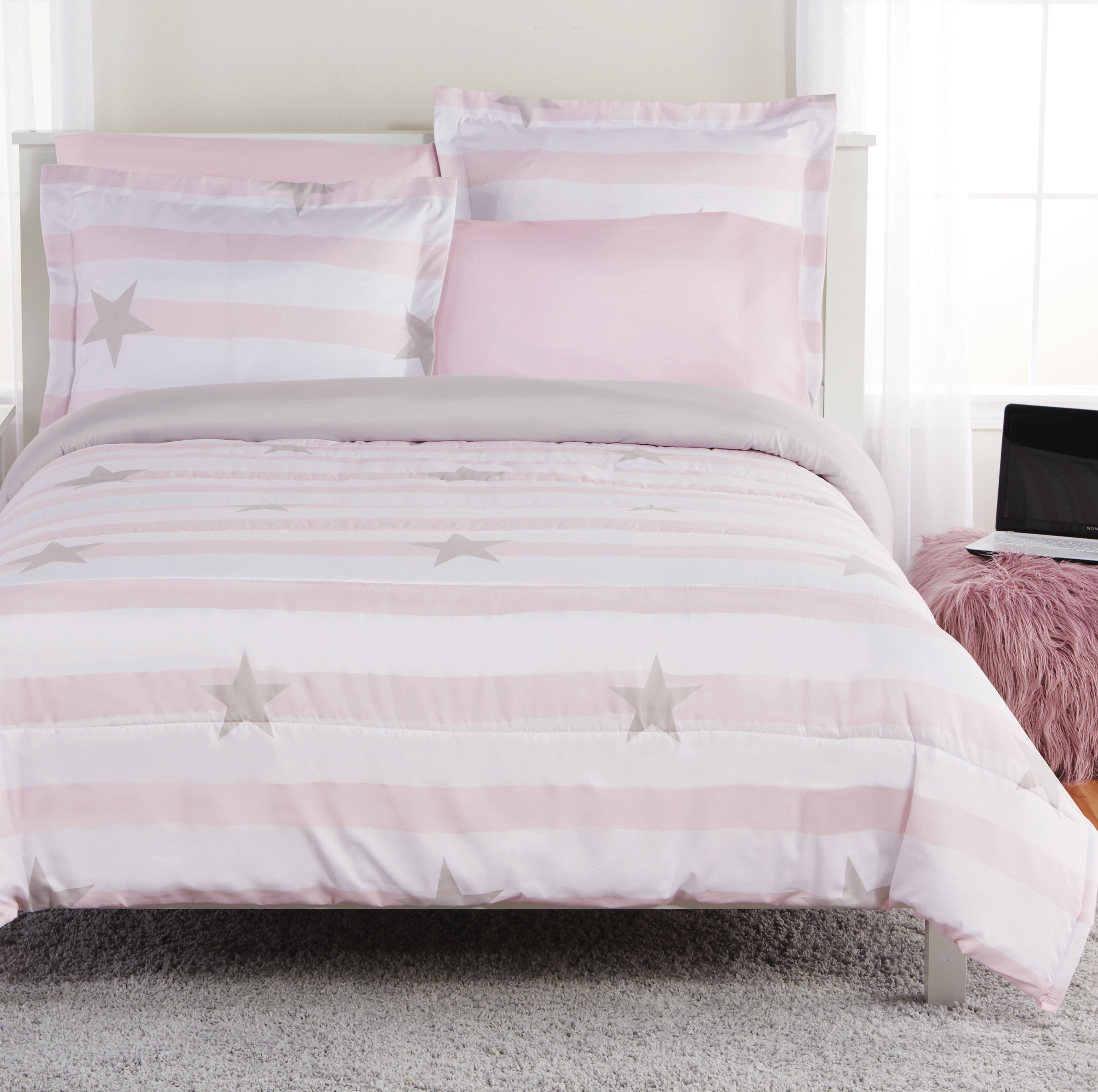 Harriet Bee Creger Stars Reversible Comforter Set Reviews Wayfair
