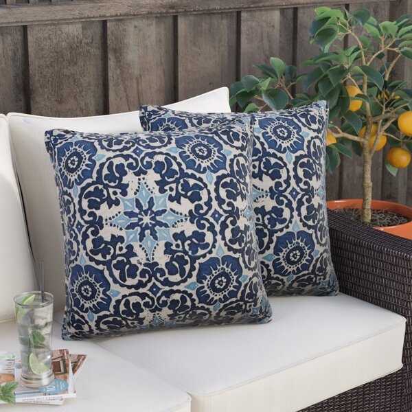 outdoor pillow cushions