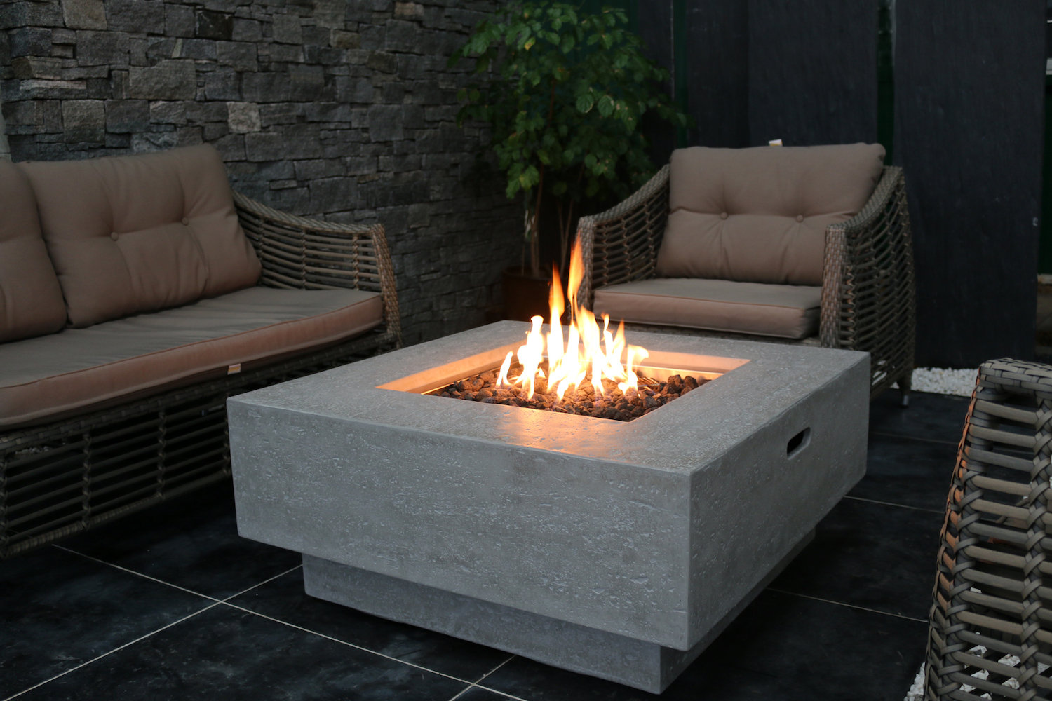 Elementi Manhattan Concrete Propane Natural Gas Fire Pit Table